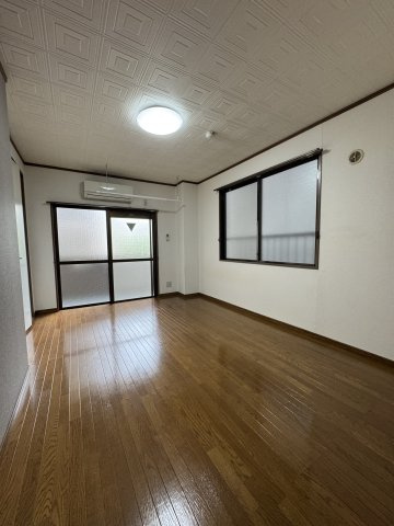 アイリス兵庫の居間・リビング