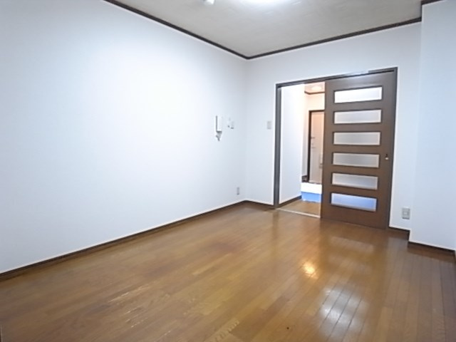 アイリス兵庫の居間・リビング