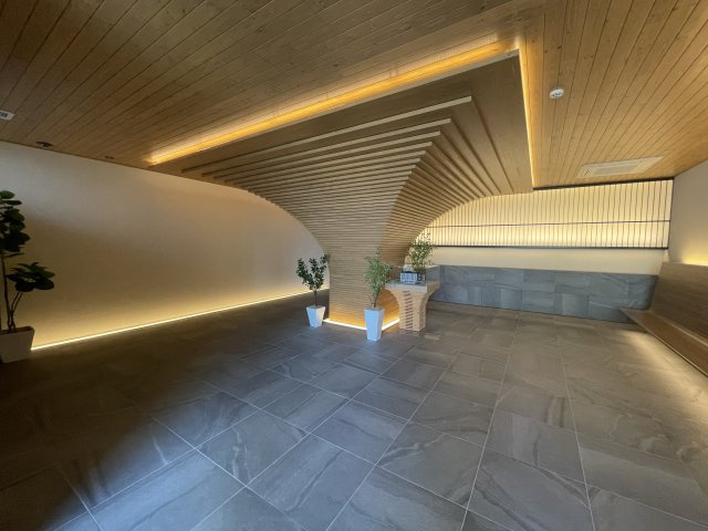 稲城市百村の賃貸マンションのロビー
