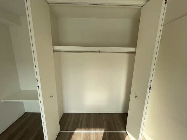 稲城市百村の賃貸マンションの収納