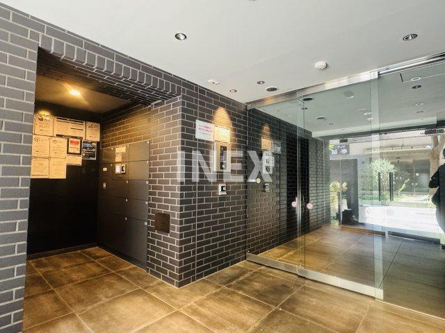 横浜市南区真金町２丁目の賃貸マンションのロビー