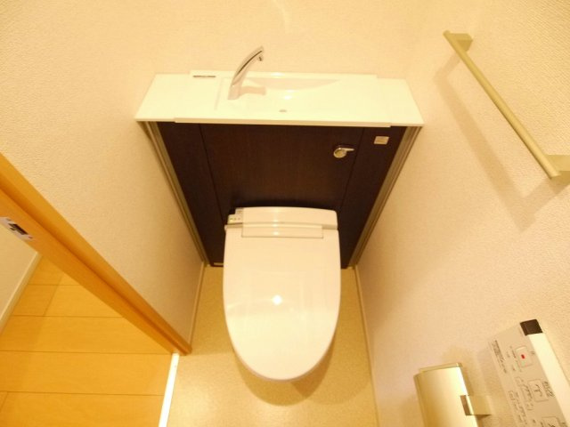 【トイレ】 | ベルヴェル | ゆったりとした空間のトイレです