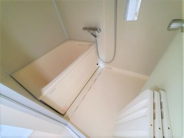 稲城市矢野口の賃貸マンションの浴室