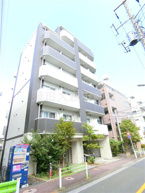 ライジングプレイス蒲田南の外観|2013年3月築　RC鉄筋コンクリート造地上7階建て総戸数37戸　人気分譲賃貸マンション　東京都大田区仲六郷1丁目　京浜急行本線雑色駅最寄り徒歩6分、京急蒲田駅とJR京浜東北線蒲田駅も徒歩圏内