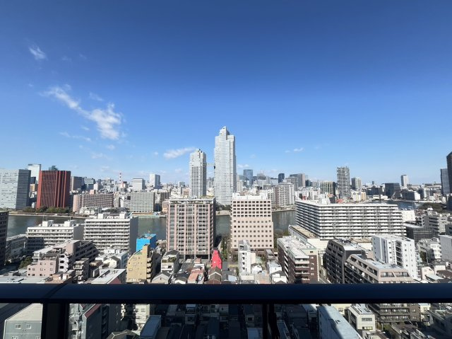 隅田川ビュー・築地/銀座方面を望めます。