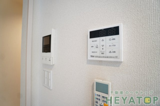 【設備】 | 給湯器リモコン（同仕様写真）