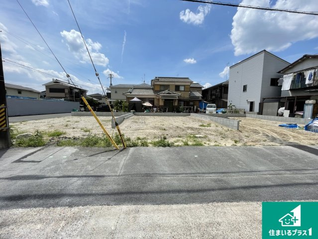 宇治市伊勢田町新中ノ荒　第1期　新築一戸建ての外観|周辺は落ち着いた街並みの住宅地！子育てがしやすい住環境です！まだ未完成ですが、現地でしかわからない事もございます。是非一度ご覧ください。

