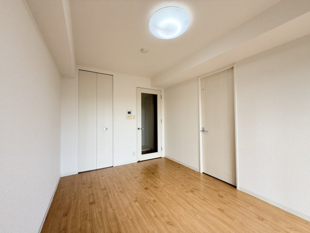 アルファレガロ甲南山手の寝室|同物件別部屋写真