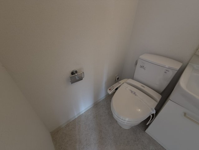 アルファレガロ甲南山手のトイレ|同物件別部屋写真