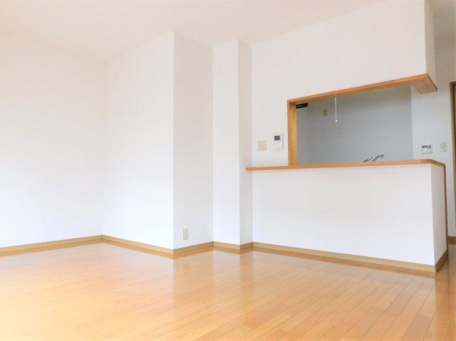 【居間・リビング】 | ディアコート | 別部屋の写真です。