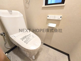 【トイレ】 | 宝塚市山本丸橋１丁目中古戸建リフォーム済み | 新品のトイレです♪水廻り全てが新品で気持ちよくご入居していただけます！！