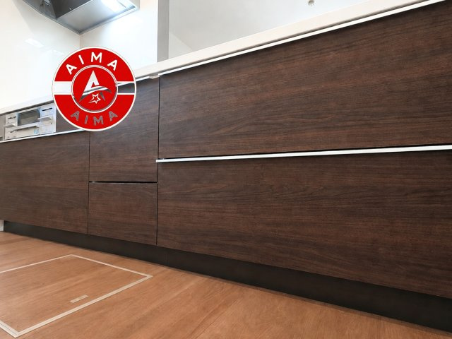 福岡市東区若宮4丁目第5-5棟（5号棟）の内観：施工例|ご家族を近くに感じられる対面キッチンのLDK。会話もはずみそうですね。