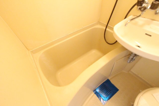 【浴室】 | キャッスル入江Ａ | 同物件の参考写真です。