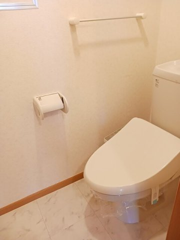 サウスアローズ・Ｋのトイレ|落ち着いた色調のトイレです