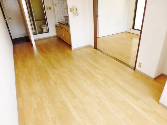 R2フラット久保