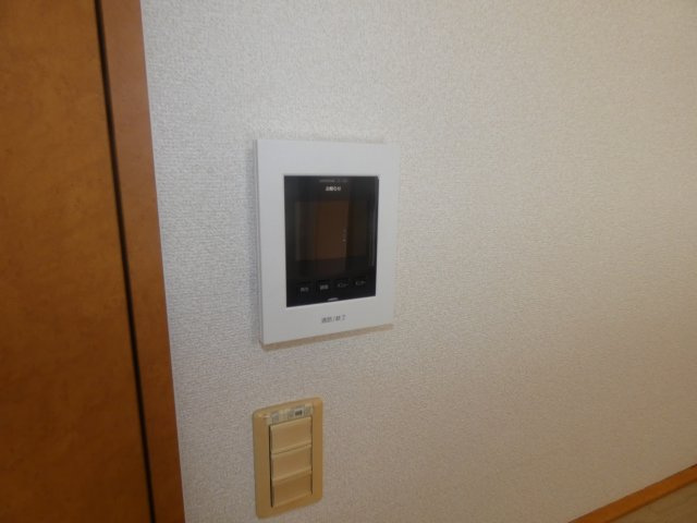 フォレストのセキュリティ|モニター付きインターホンです