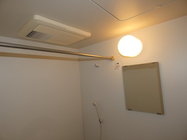 フォレストの浴室|浴室乾燥機付きです