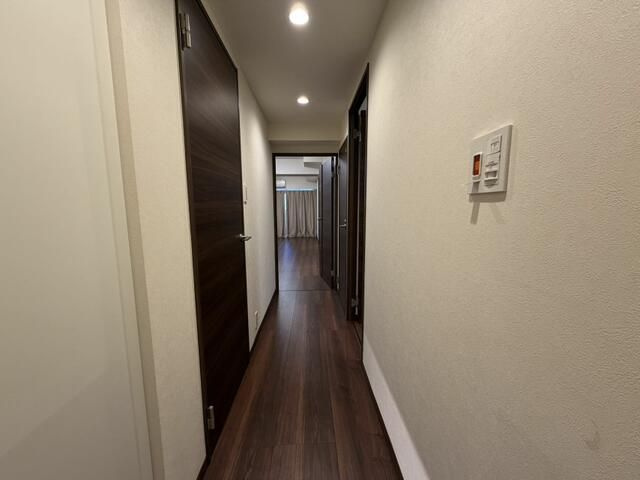 朝日広尾マンションの玄関
