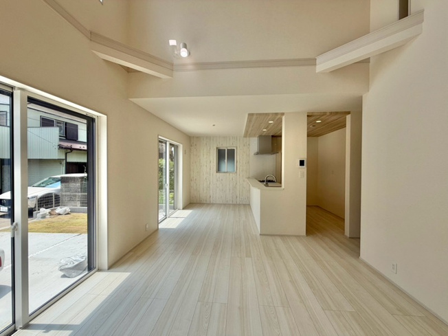 【居間・リビング】 | 茅ヶ崎市香川3丁目　新築戸建て