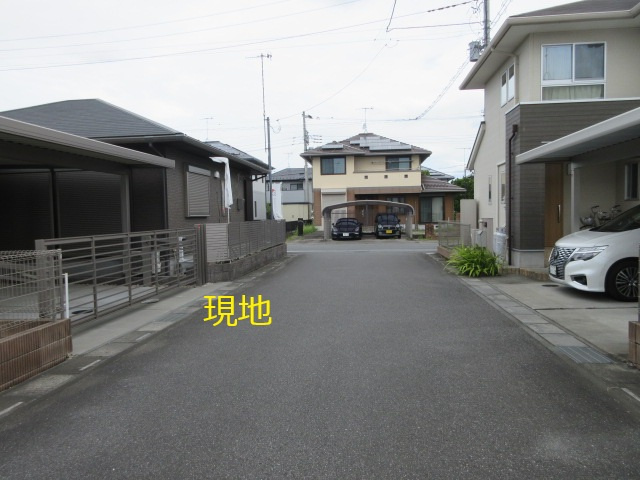 中古戸建　深谷市田中116-9（期間限定現況販売）の前面道路含む現地写真