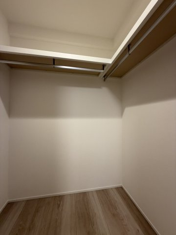 グリーンコーポ東高円寺の収納|ウォークインクローゼット