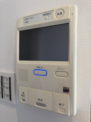 グリーンコーポ東高円寺の防犯設備|TVモニター付インターフォン