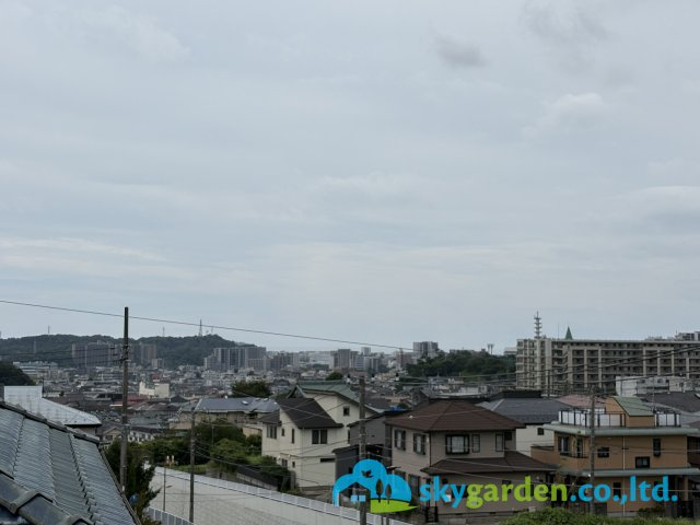 藤沢市並木台1丁目　中古戸建の展望|撮影時は曇りですが、2階洋室からの眺め