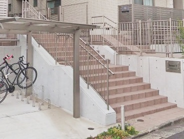 Terrace Tのエントランス