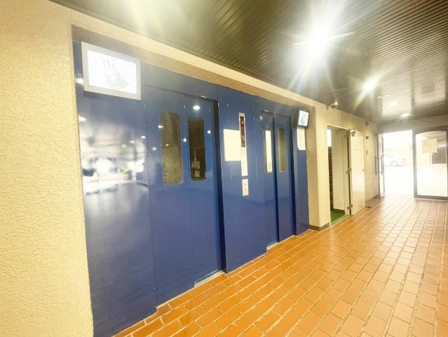 アークエサカのロビー