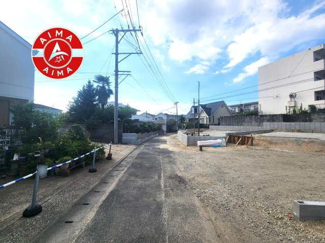 福岡市南区柳河内1丁目第5-2棟（5号棟）の外観|前面道路含む現地の写真です。