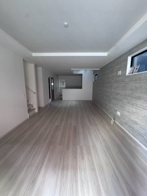 【居間・リビング】 | 名古屋市緑区鳴海町3期　全1棟 | キャンペーン対象物件です♪詳細は弊社ホームページもしくはスタッフまでお気軽にお問合せ下さいませ♪ お役に立てる自信があります♪