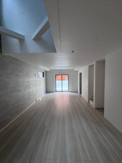 【居間・リビング】 | 名古屋市緑区鳴海町3期　全1棟 | キャンペーン対象物件です♪詳細は弊社ホームページもしくはスタッフまでお気軽にお問合せ下さいませ♪ お役に立てる自信があります♪