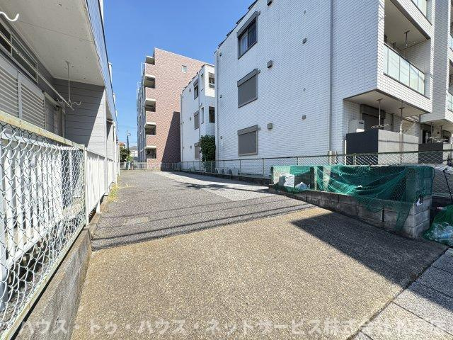 クラタコーポの駐車場