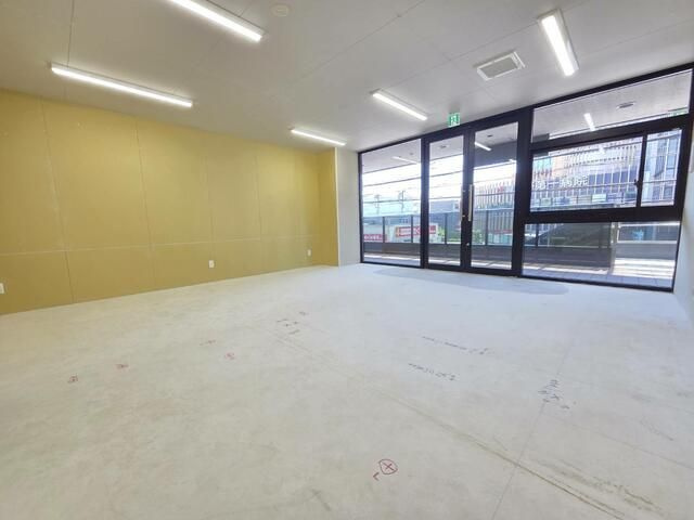 習志野市津田沼５丁目の店舗事務所の内装
