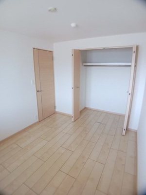 【内装】 | ベルフリーデ | 内装は落ち着いています