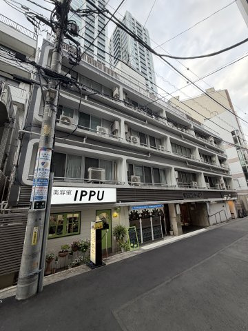 中野住研コーポの外観