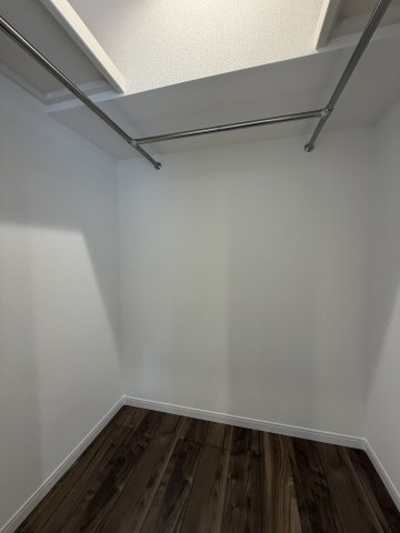 中野住研コーポの収納|ウォークインクローゼット