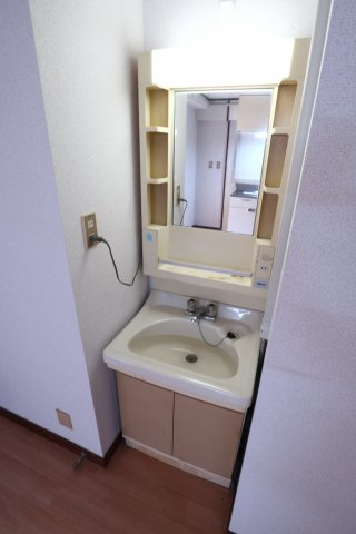 多聞ニューハイツの洗面所