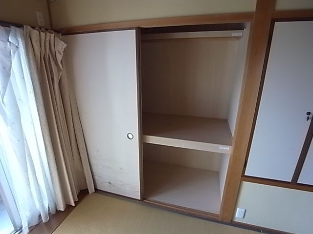 禅昌寺ガレージ・倉庫付戸建の収納