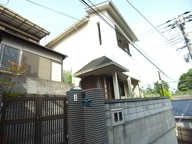 禅昌寺ガレージ・倉庫付戸建