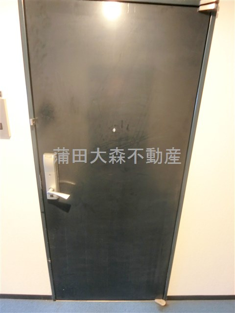 サニークレスト蒲田の玄関