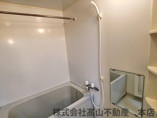 宗像市自由ヶ丘２丁目の賃貸マンションの浴室