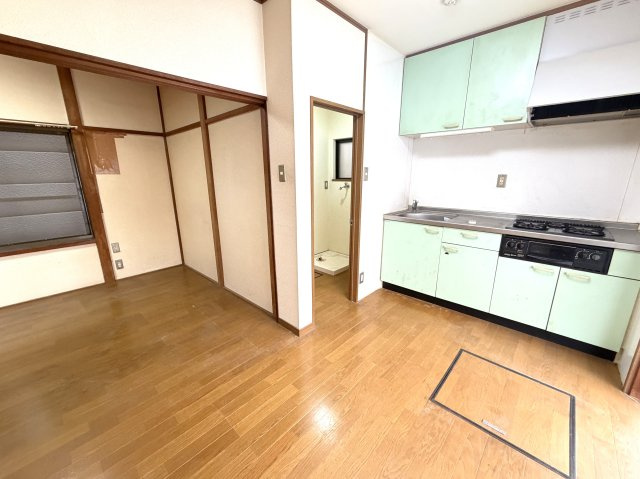 ◆前道広々６ｍ◆駐車場有り◆収納スペース充実の３LDK◆伏見区淀樋爪町のキッチン|キッチン