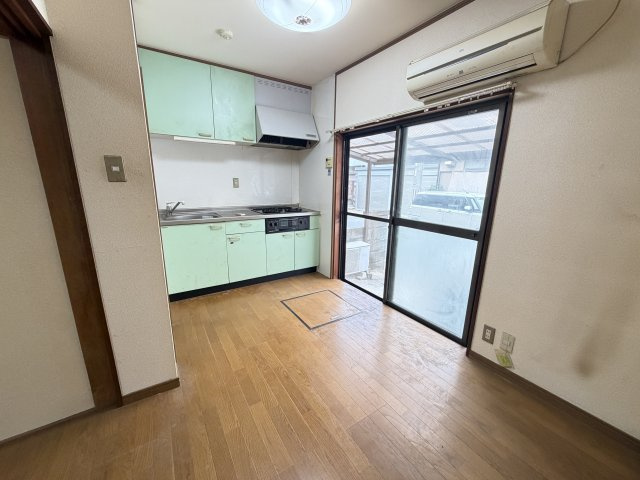 ◆前道広々６ｍ◆駐車場有り◆収納スペース充実の３LDK◆伏見区淀樋爪町のキッチン|キッチン