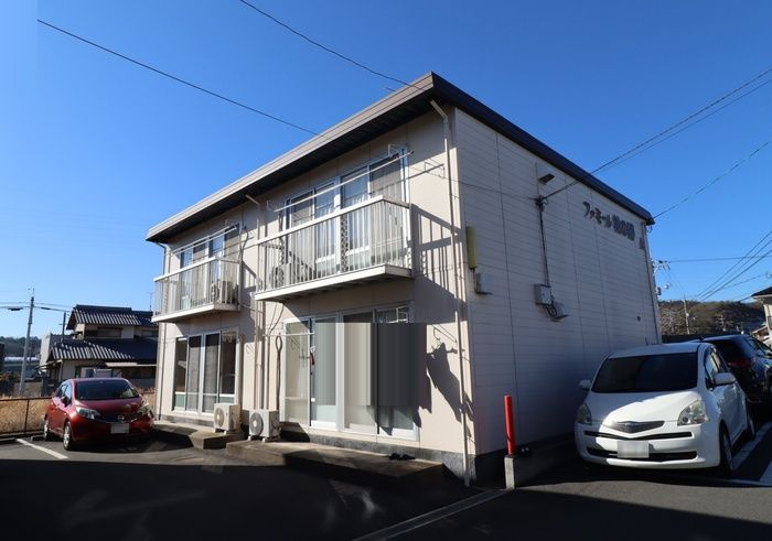 ファミール桃の郷　A棟