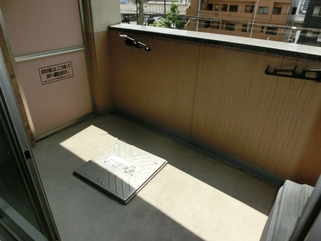プレサンス新栄リミックスのバルコニー