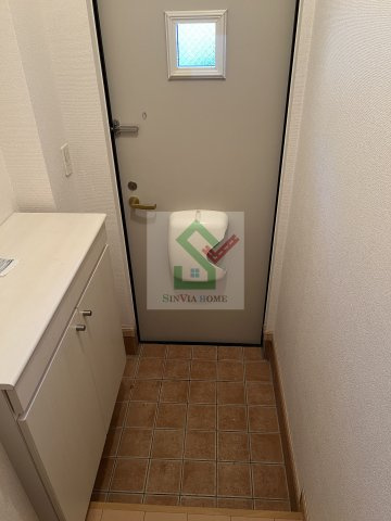 ラフレシールの玄関