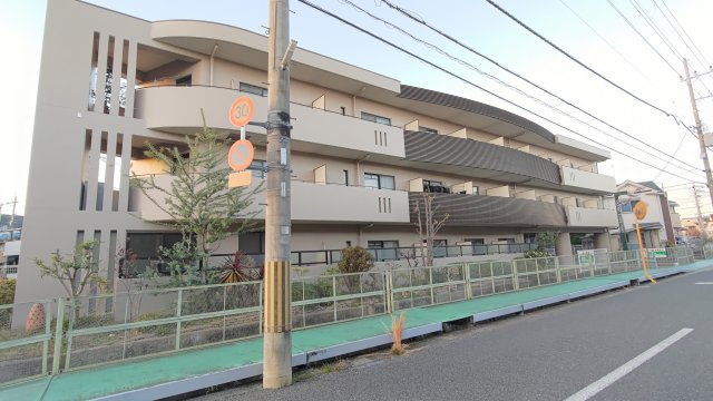 グリーンアベニュー山岡の外観