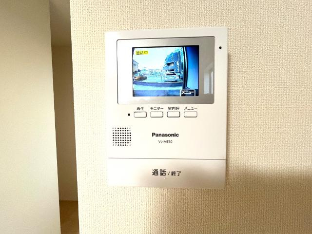 ヌイ　マーリエの内装|カメラ付インターホン