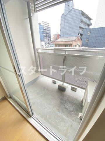 大阪市淀川区宮原１丁目の賃貸マンションのバルコニー